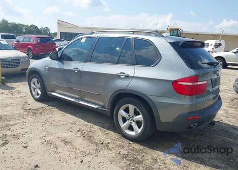 2010 BMW X5 xDrive35D z USA, uszkodzony, nr VIN 5UXFF0C59ALT85590